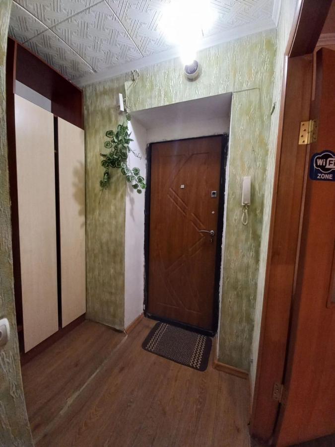 1 Комнатная Квартира Остановка Торговый Центр Çerkassi Dış mekan fotoğraf