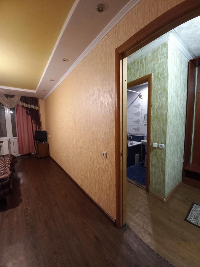 1 Комнатная Квартира Остановка Торговый Центр Çerkassi Dış mekan fotoğraf
